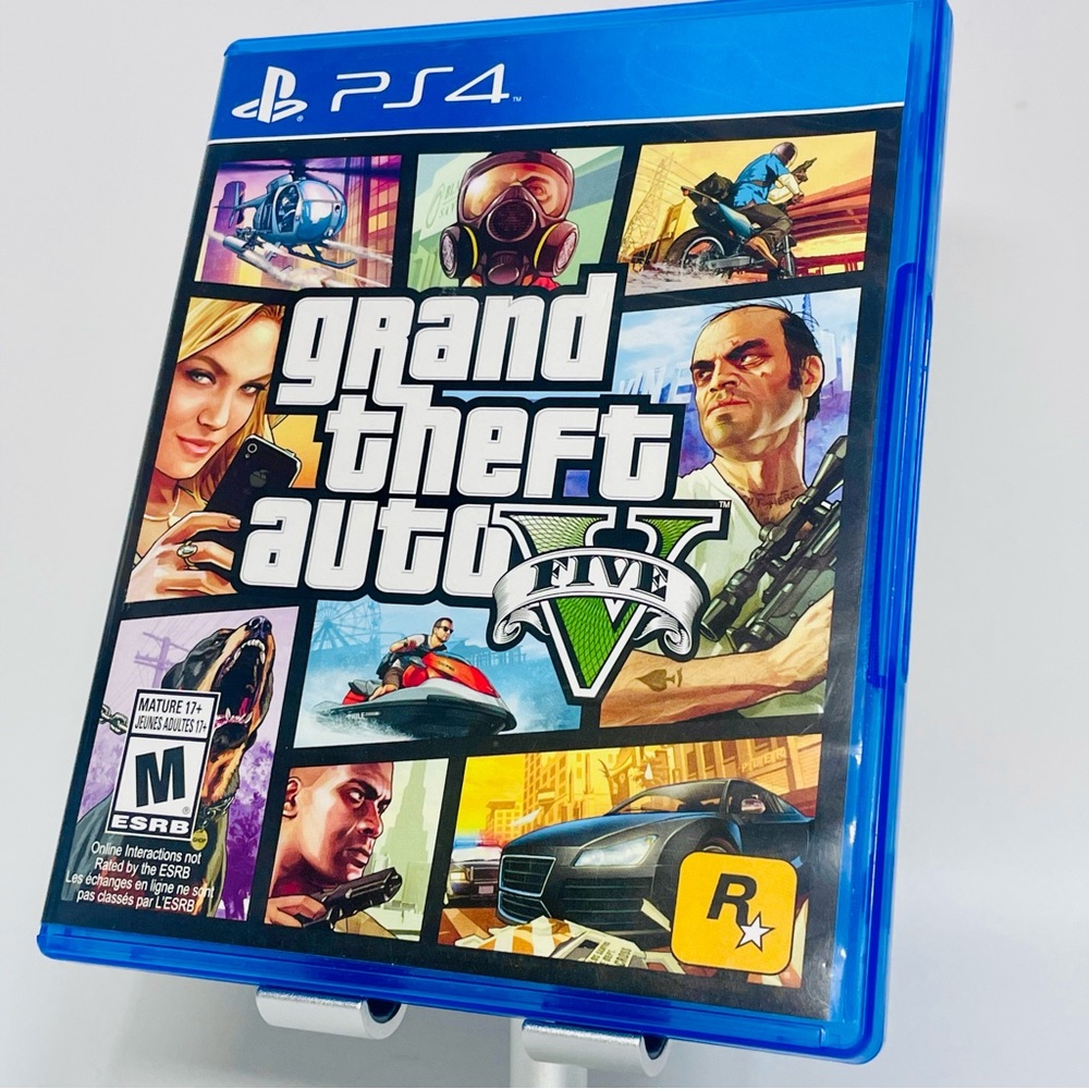 Grand Theft Auto V for PS4 - Blue Case